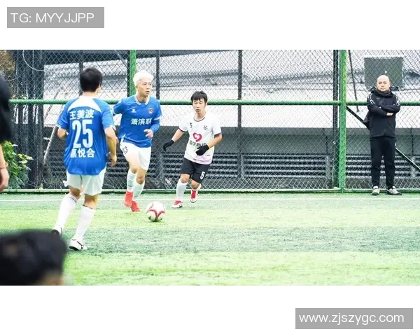 广州与杭州足球队赛后分析：战术配合与关键时刻的表现探讨